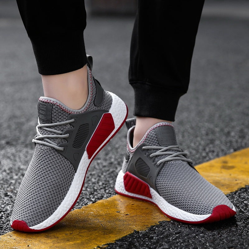 Men's sports running shoes