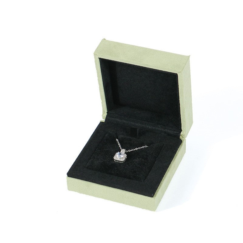 Grass Green Flannel Ring Bracelet Ornament Gift Box